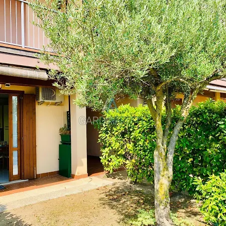 Apartment Azzurrite - - Gardaaffitti Com Sirmione