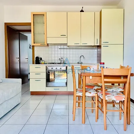 Azzurrite - - Gardaaffitti Com Apartment Sirmione