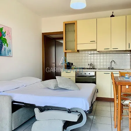 Apartment Azzurrite - - Gardaaffitti Com
